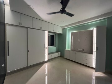Room in 3 BHK Apartment at Gem Nakshatra, Kokapet – for Rent