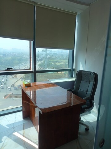 Commercial Office Space 800 Sq.Ft. For Rent in Gaur City 1 Greater Noida  8358161