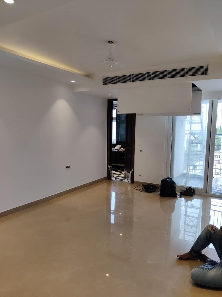 Room, greater kailash ii 4 Bedroom 3600 Sq.Ft. Apartment In Greater Kailash ii Delhi 8358214