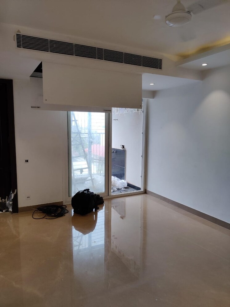 Room, greater kailash ii 4 Bedroom 3600 Sq.Ft. Apartment In Greater Kailash ii Delhi 8358214