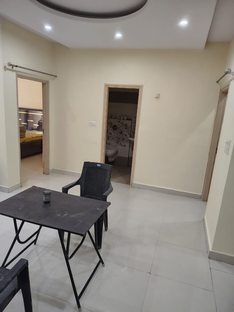 Master Bedroom, mona-greens 3.5 Bedroom 1800 Sq.Ft. Apartment In Ghazipur Zirakpur 8358600