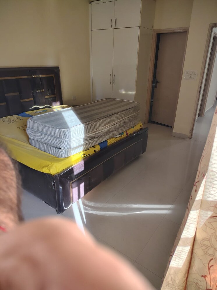 Bathroom, mona-greens 3.5 Bedroom 1800 Sq.Ft. Apartment In Ghazipur Zirakpur 8358600