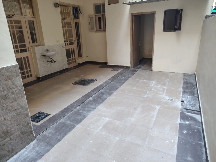 Room, mona-greens 3.5 Bedroom 1800 Sq.Ft. Apartment In Ghazipur Zirakpur 8358600