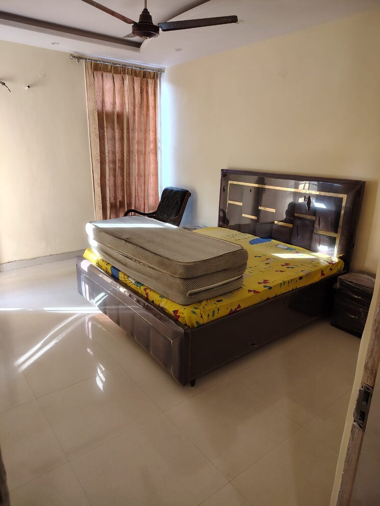 Bedroom, mona-greens 3.5 Bedroom 1800 Sq.Ft. Apartment In Ghazipur Zirakpur 8358600