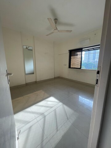 2 BHK Apartment For Rent in Royal Classic Co Op Society, Andheri West