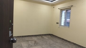 Room in 3 BHK Apartment at Khajaguda – for Rent