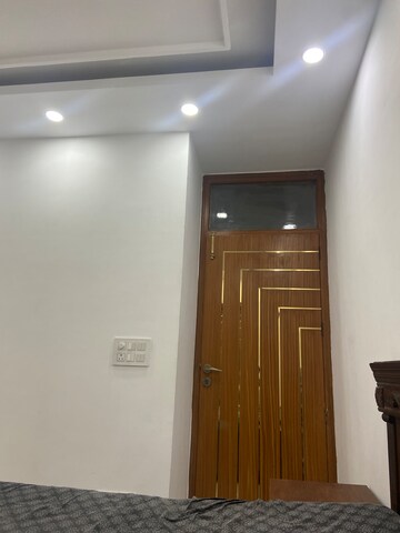 Furnished Amenities in 2 BHK Builder Floor at Malviya Nagar – for Sale
