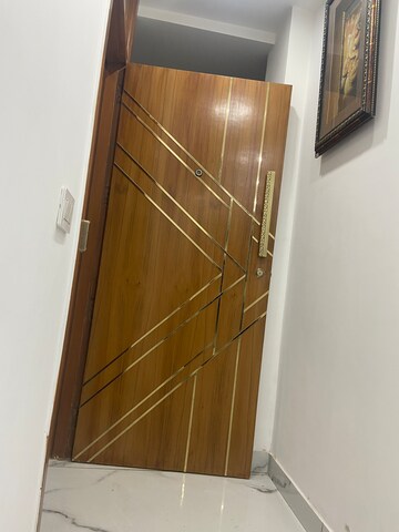Furnished Amenities in 2 BHK Builder Floor at Malviya Nagar – for Sale