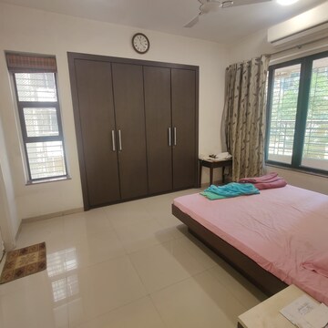 Bedroom in 2.5 BHK Apartment at Kalpataru Srishti, Mira Road – for Rent