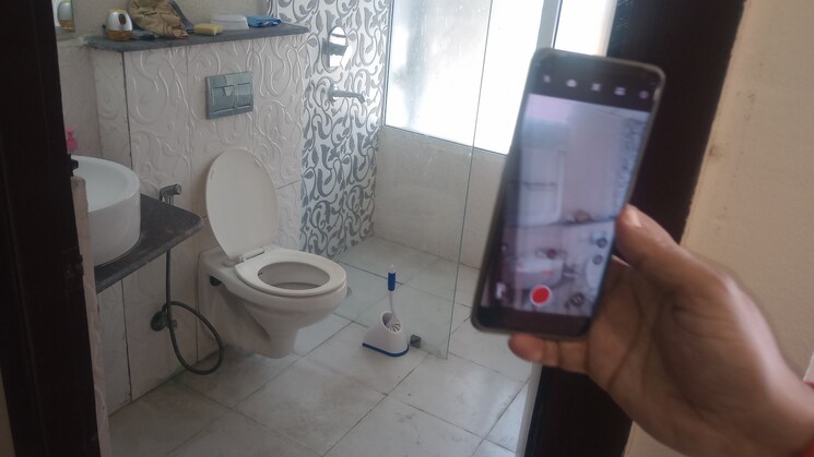 Bathroom, gaur-saundaryam 3 Bedroom 1650 Sq.Ft. Apartment In Tech Zone 4 Greater Noida Greater Noida 8358685