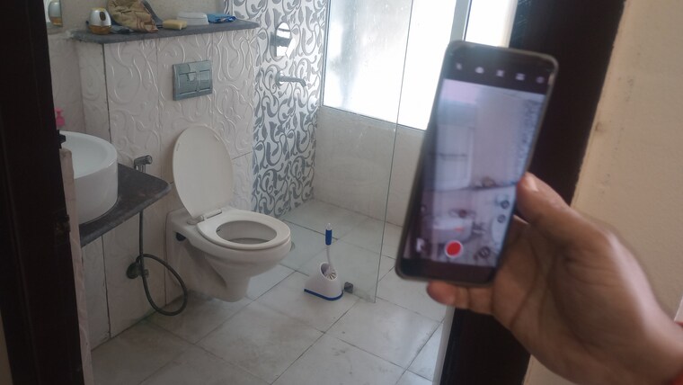 Bathroom, gaur-saundaryam 3 Bedroom 1650 Sq.Ft. Apartment In Tech Zone 4 Greater Noida Greater Noida 8358685