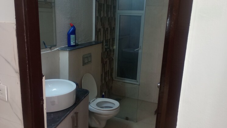 Bathroom, gaur-saundaryam 3 Bedroom 1650 Sq.Ft. Apartment In Tech Zone 4 Greater Noida Greater Noida 8358685