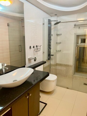 Master Bedroom in 4 BHK Apartment at Oberoi Realty Sky Heights, Andheri West – for Rent