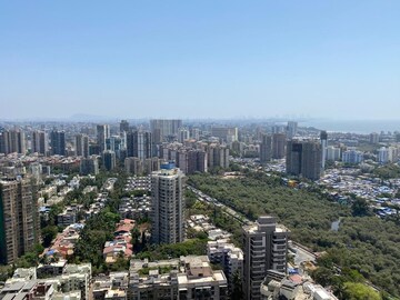 4 BHK Apartment – Exterior View View at Oberoi Realty Sky Heights, Andheri West - for Rent