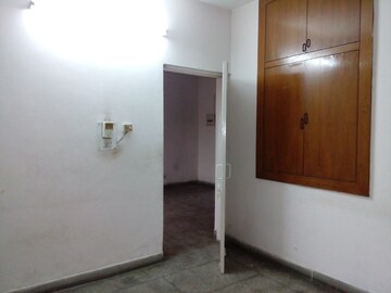  2 BHK Apartment at Sarita Vihar – for Rent