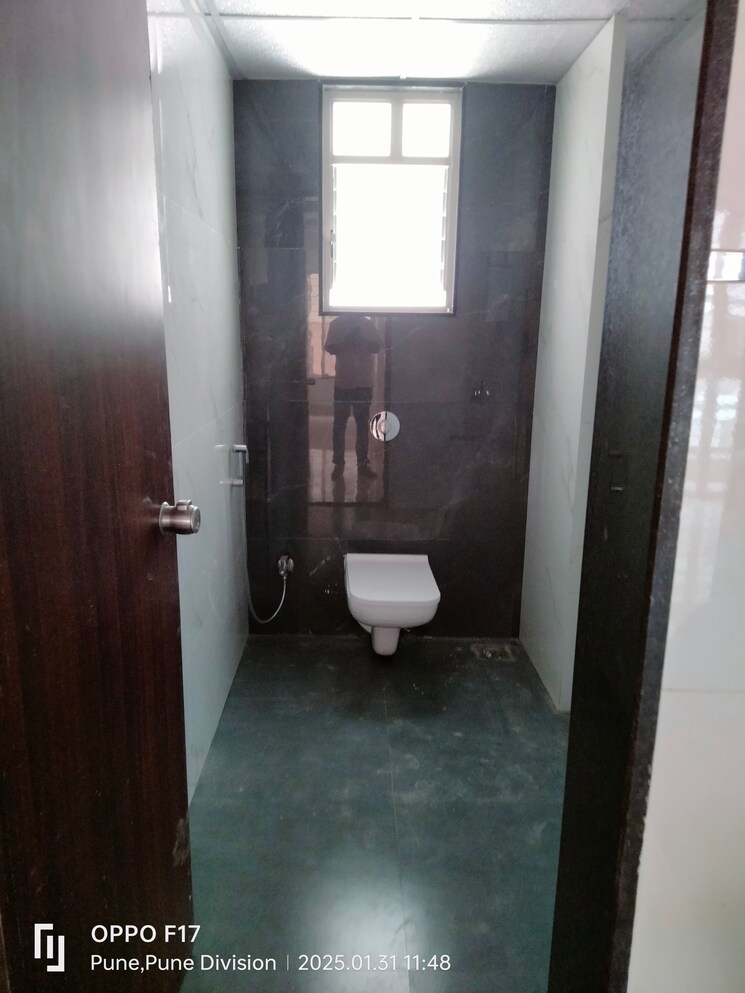 Bathroom, aakar-grove 2 Bedroom 752 Sq.Ft. Apartment In Wakad Pune 8358770