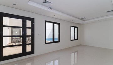 2 BHK Apartment For Rent in Ruparel Ariana, Parel
