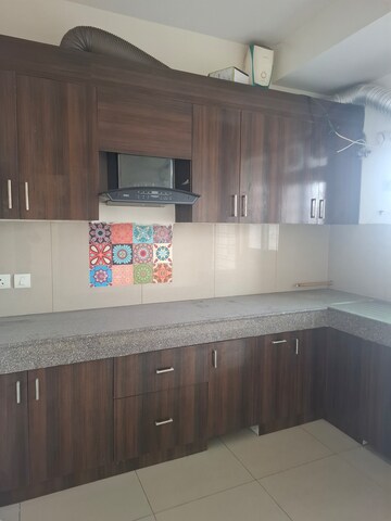 Building Lobby in 2.5 BHK Apartment at M3M Escala, Sector 70a – for Rent