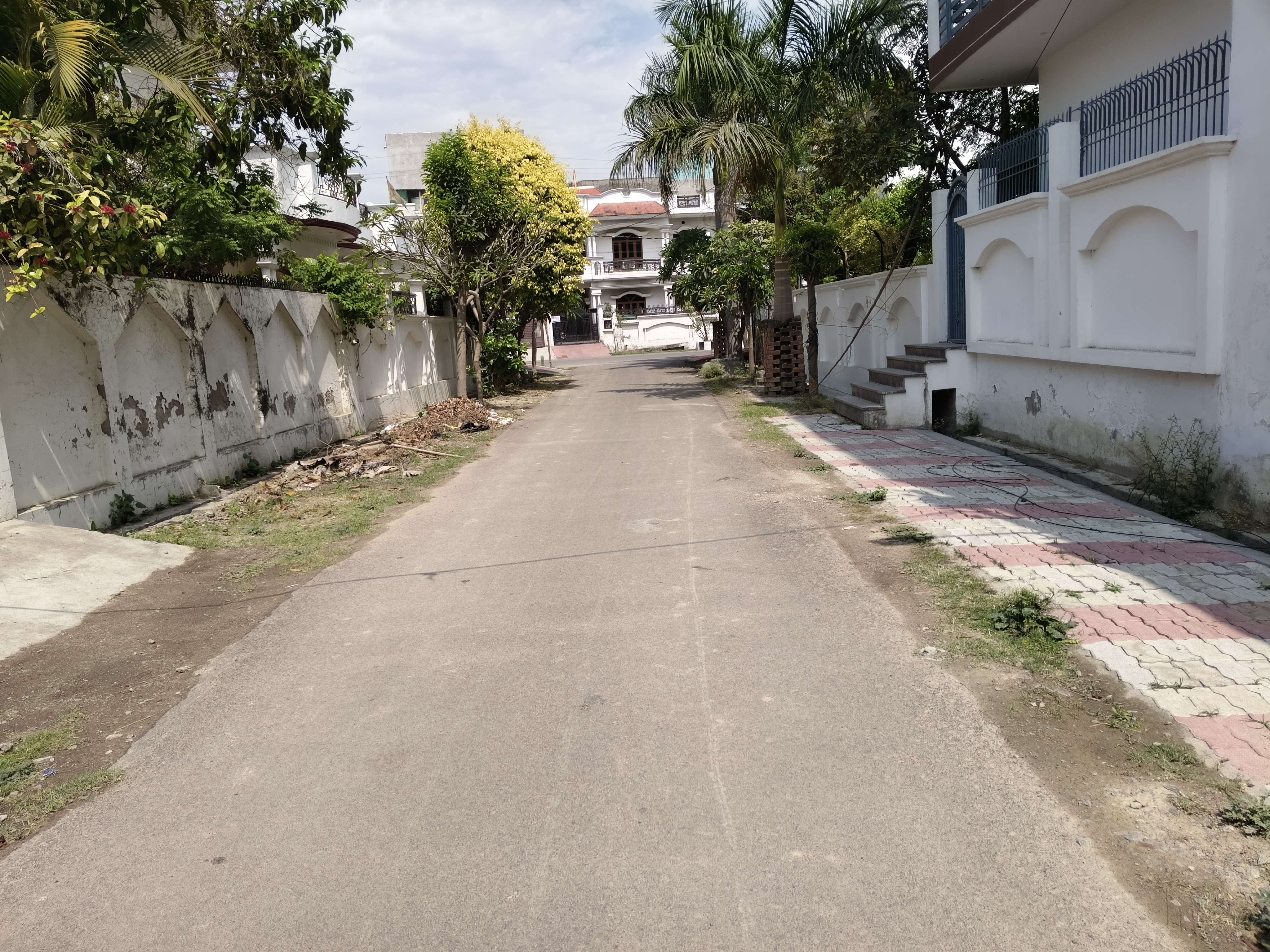 Plot For Sale in Unitech South City