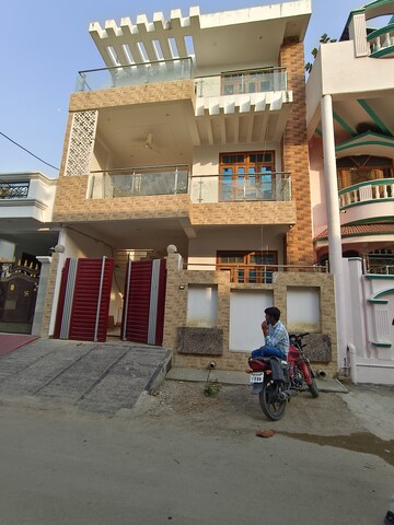 1.5 BHK Independent House For Sale in Gomti Nagar