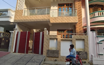 1.5 BHK Independent House For Sale in Gomti Nagar