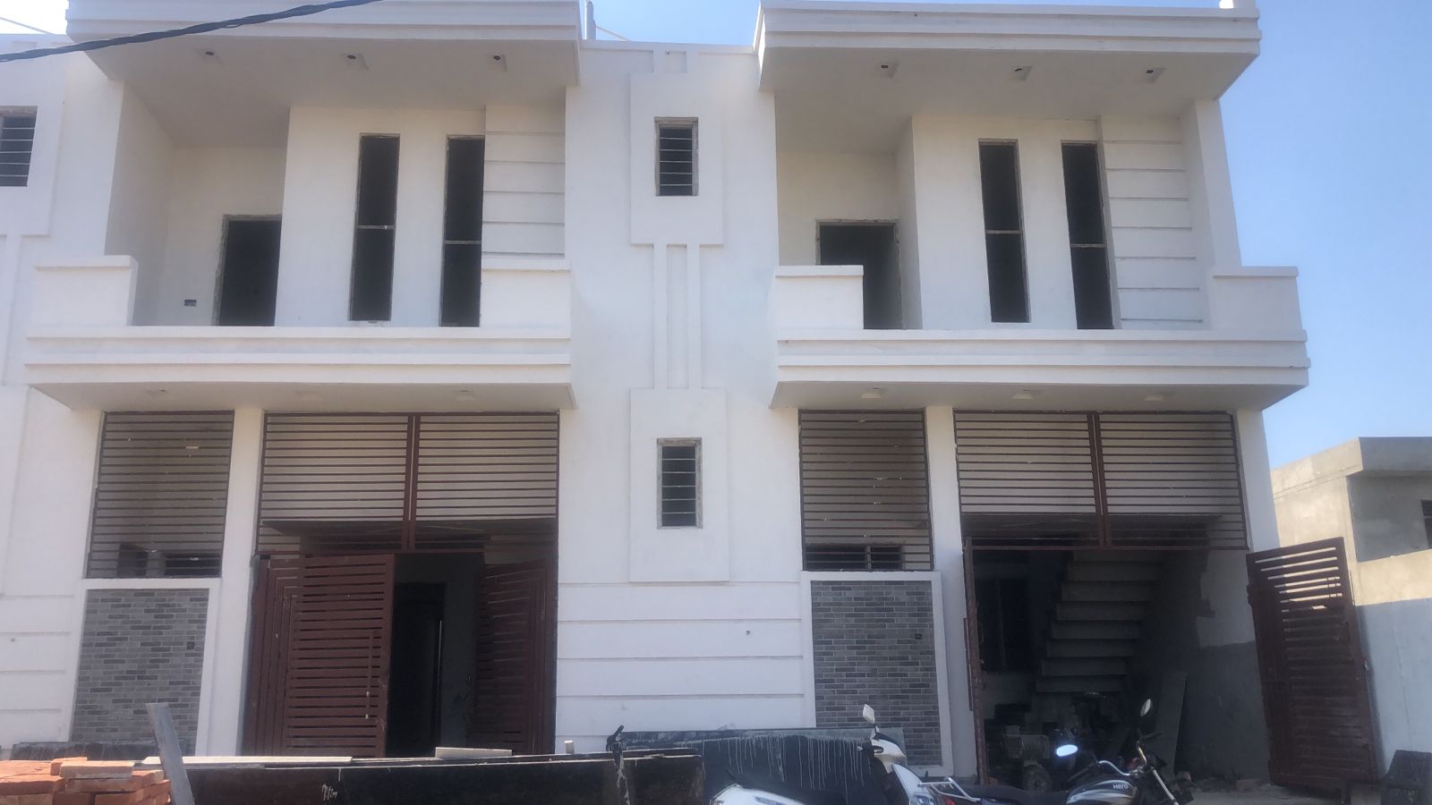 3 BHK + Servant Room Independent House For Sale in Dwarika Dham 