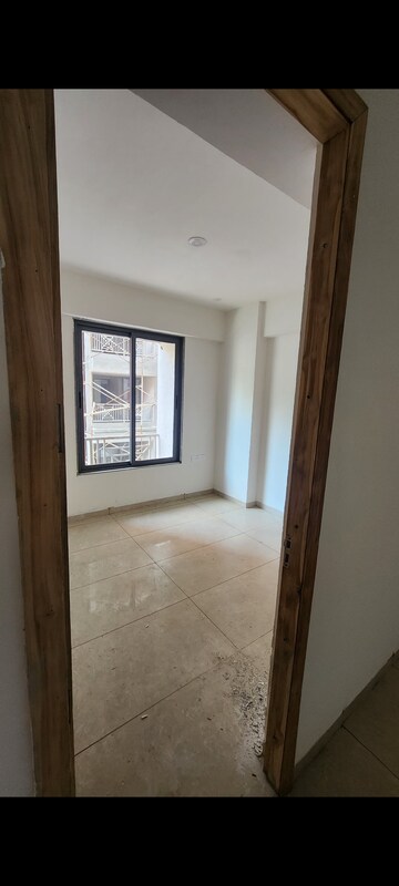 Room in 2 BHK Apartment at Virasat Palm Glory 4, Sola – for Rent