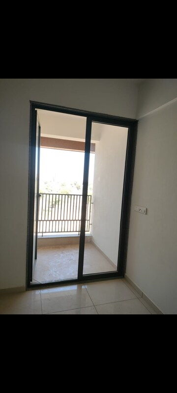 Room in 2 BHK Apartment at Shantideep, New Ranip – for Rent