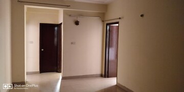 Room in 3 BHK Apartment at Tarunika Arunima Palace, Vasundhara Sector 4 – for Sale