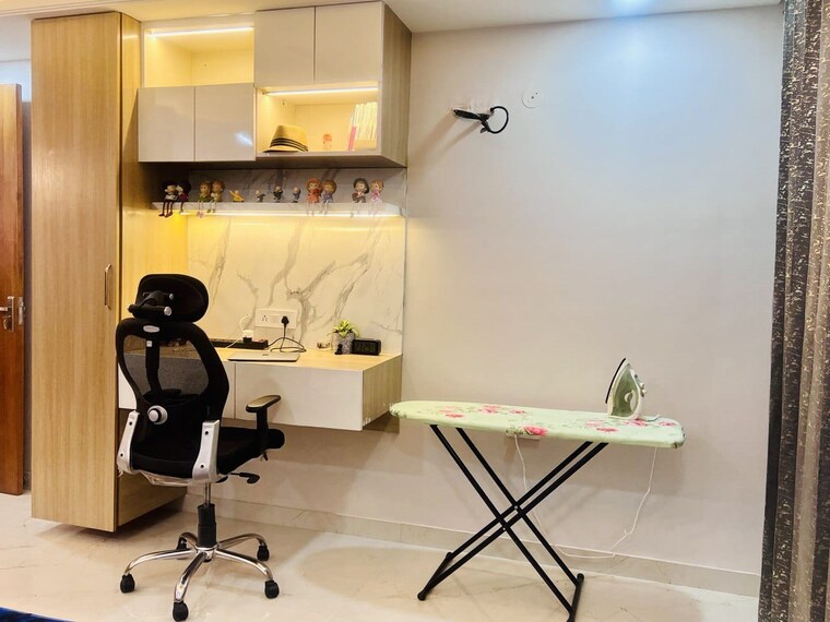 Master Bedroom, m3m-merlin 4 Bedroom 3122 Sq.Ft. Apartment In Sector 67 Gurgaon 8358952