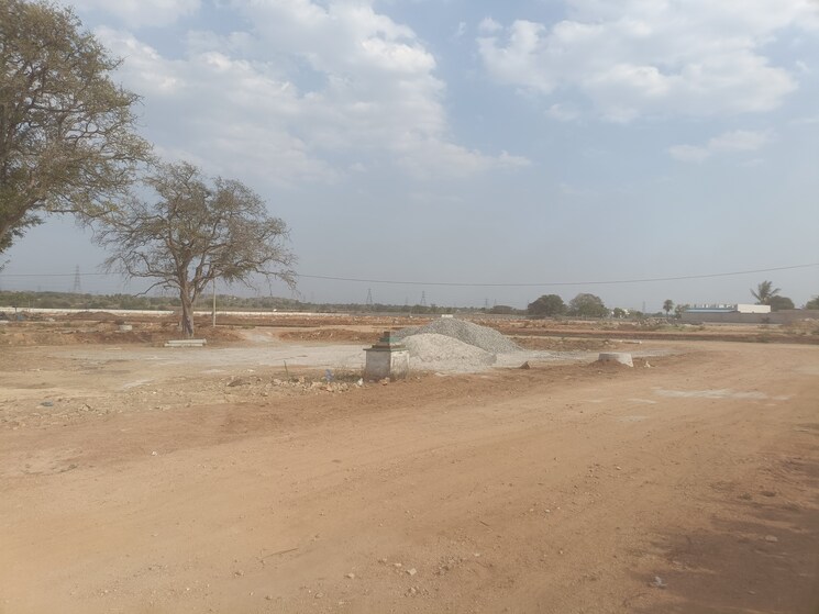 undefined, madhapur  200 Sq.Yd. Plot In Madhapur Hyderabad 8358963