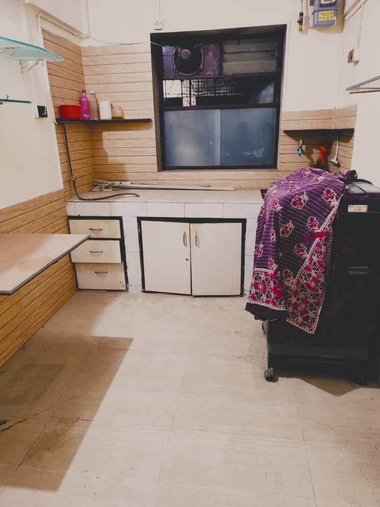 Kitchen, vile parle east 1 RK 330 Sq.Ft. Apartment In Vile Parle East Mumbai 8358957