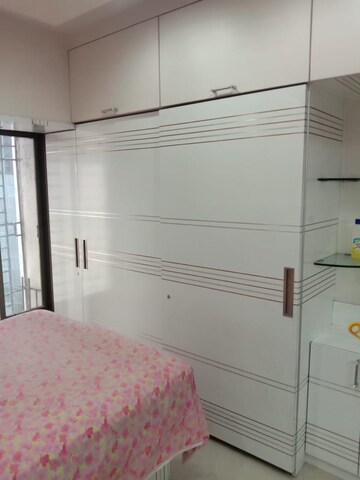 Furnished Amenities in 3 BHK Apartment at Raheja Sherwood, Goregaon East – for Rent