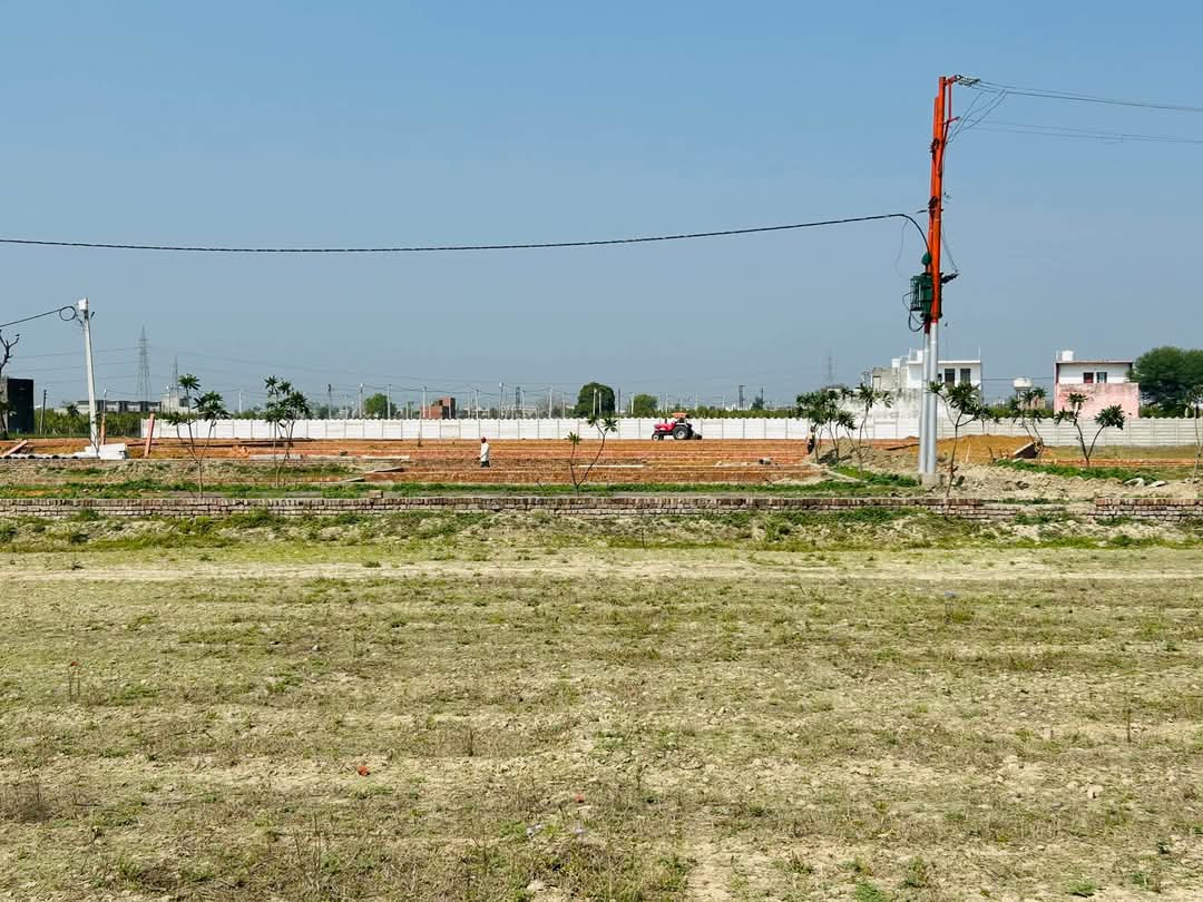 Plot For Sale in Ashoka Niketan