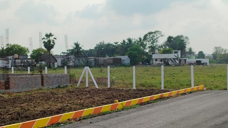 Garden, cbpl-mount-attalia  90 Sq.Yd. Plot In Jewar Greater Noida 8359003