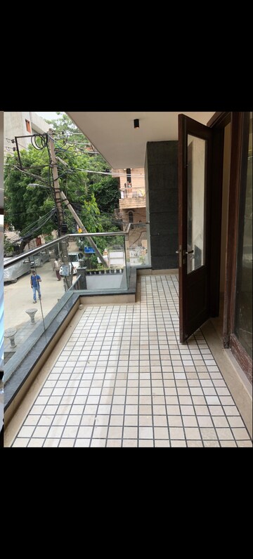 3 BHK Builder Floor For Rent in Saket