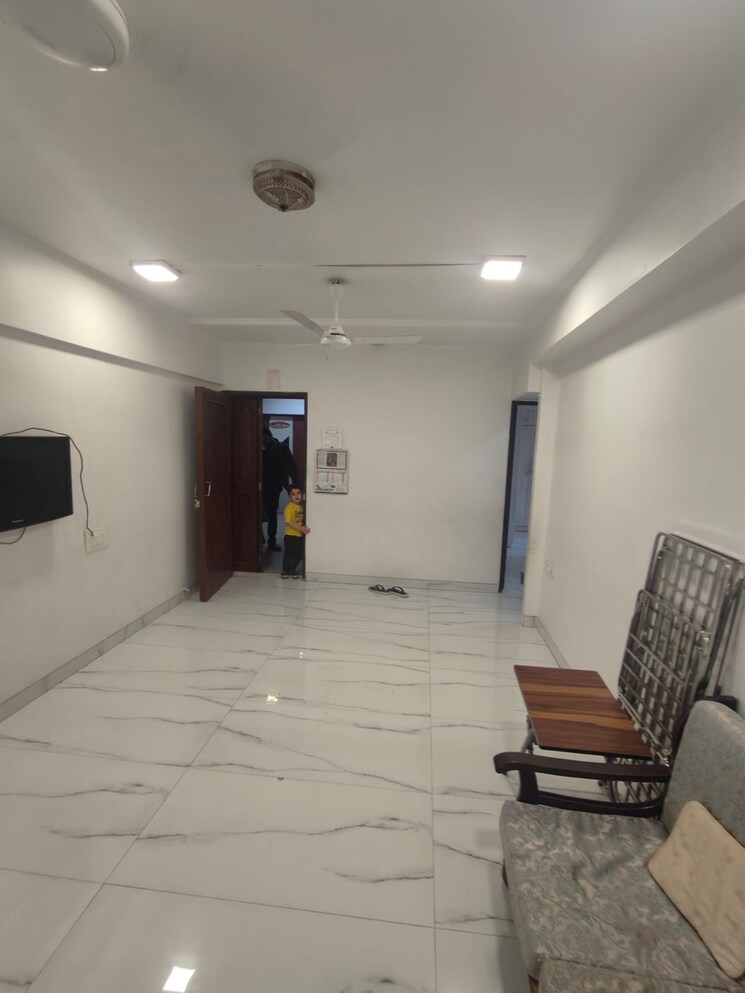 Living Room, abdul-hussain-potia-apartment 2 Bedroom 1300 Sq.Ft. Apartment In Kamathipura Mumbai 8359067