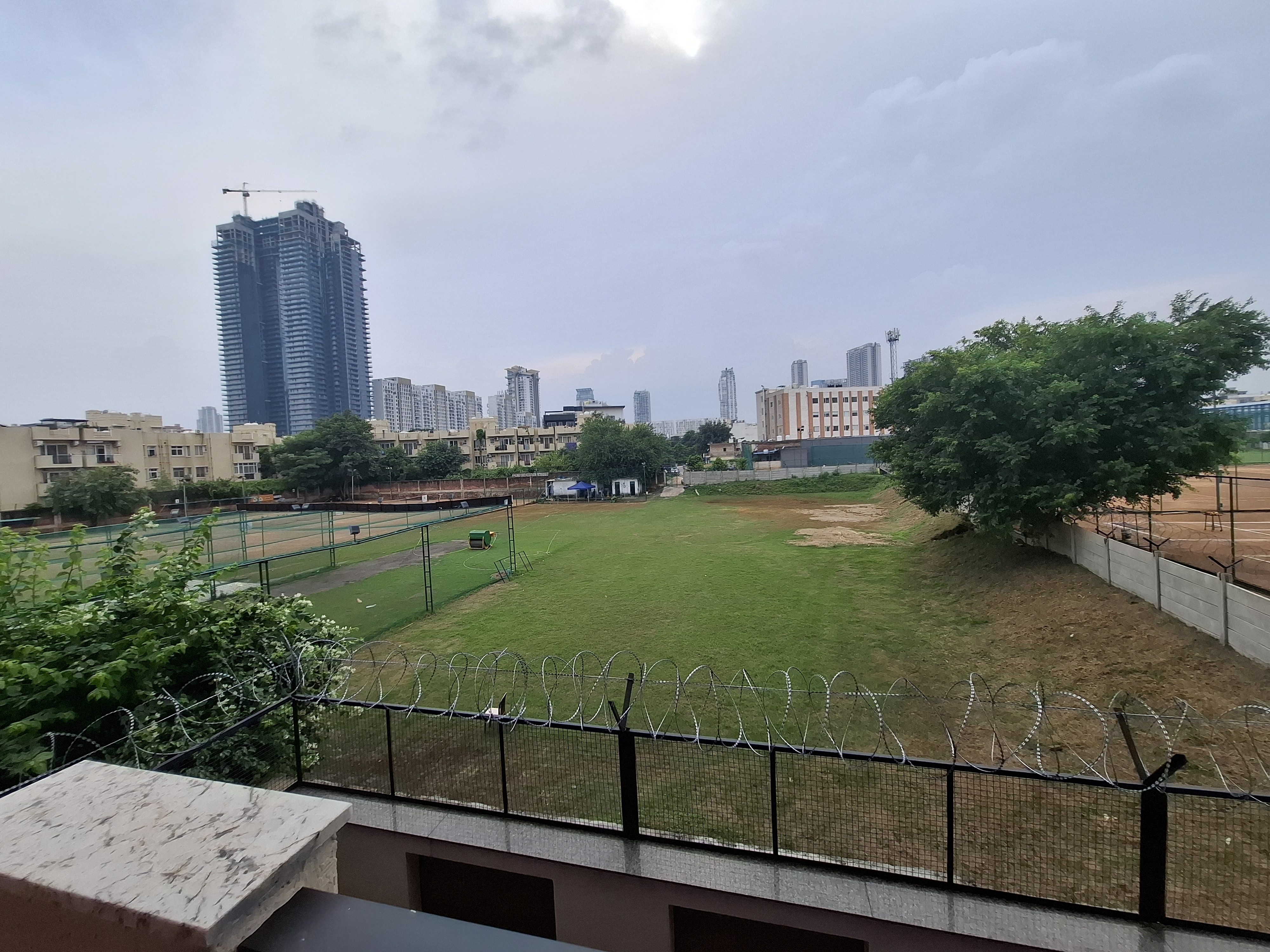 Plot For Sale in Sushant Lok 3