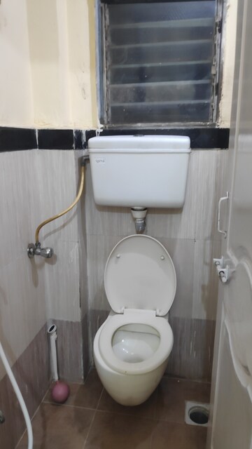 Bathroom in 1 BHK Apartment at Sapphire Lakeside, Powai – for Sale