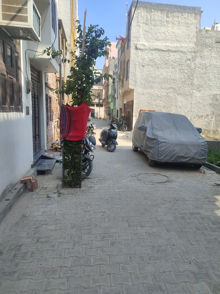 Exterior View, moolchand-enclave  115 Sq.Yd. Plot In Nandgram Ghaziabad 8359081