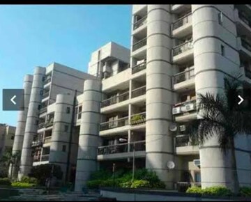 3 BHK Apartment For Resale in Mahesh Apartments Vasundhara Enclave Delhi  8359113