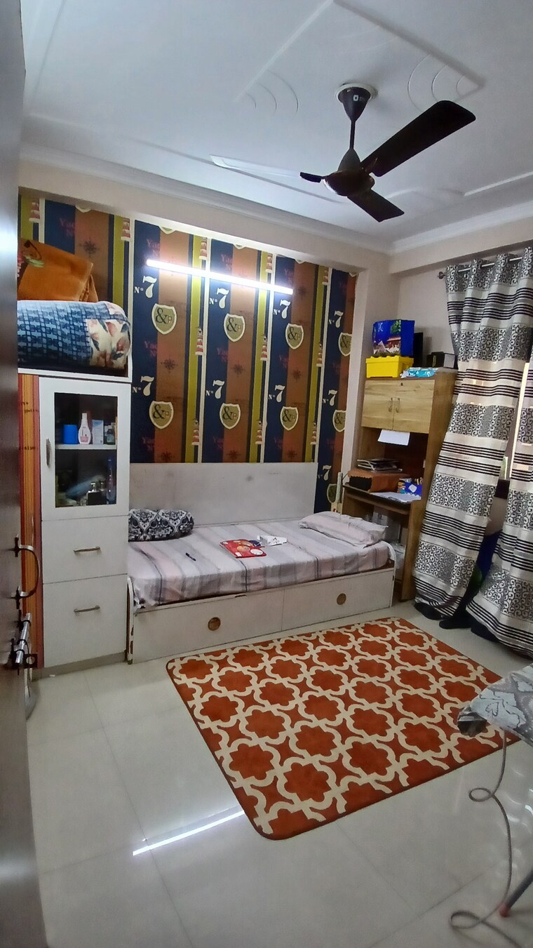 Bedroom, batla house 3 Bedroom 855 Sq.Ft. Apartment In Batla House Delhi 8359161