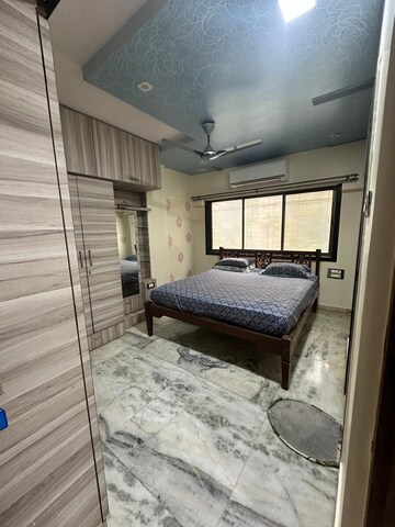 Master Bedroom in 2 BHK Apartment at Silver Sand CHS, Andheri West – for Rent