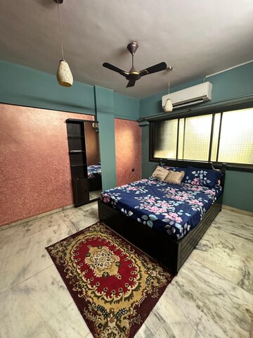 Bedroom in 2 BHK Apartment at Silver Sand CHS, Andheri West – for Rent
