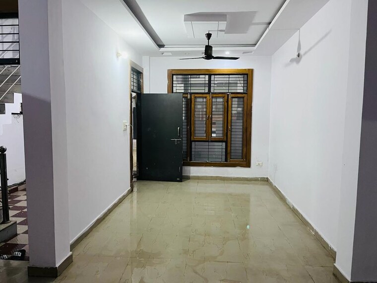 Room, jankipuram extension 2 Bedroom 1100 Sq.Ft. Independent House In Jankipuram Extension Lucknow 8359235