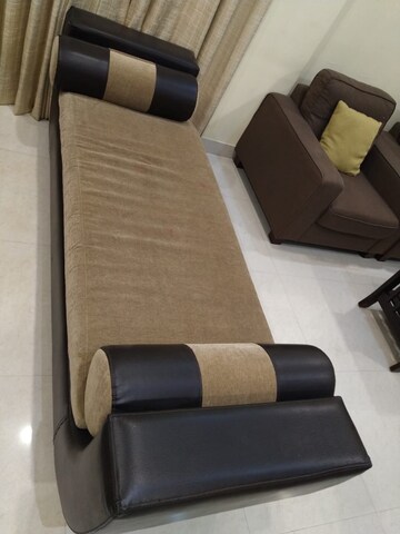 Team Area in 2 BHK Apartment at Flora Vihaan Apartment, Gachibowli – for Rent