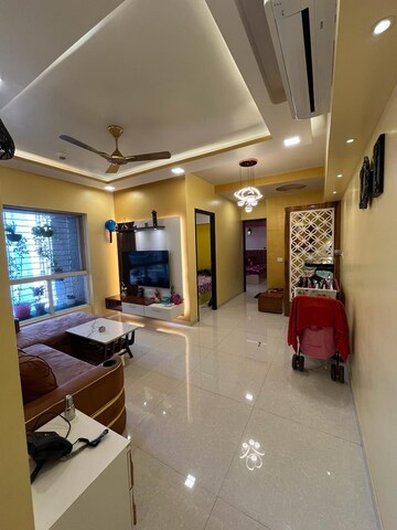 Master Bedroom in 2 BHK Apartment at Lodha Amara Tower 44, Kolshet Road – for Sale