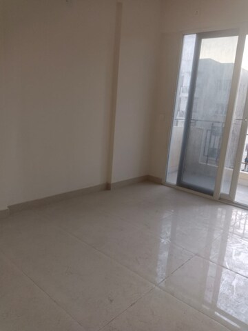 Room in 2 BHK Apartment at Shree Vardhman Green Court, Sector 90 – for Rent