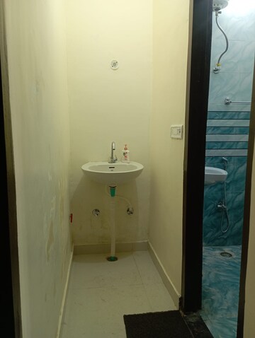 Bathroom in 2 BHK Independent House at Jankipuram Extension – for Rent