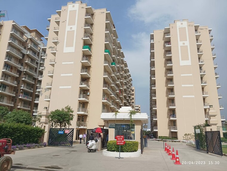 Exterior View, breez-global-heights 1 Bedroom 394 Sq.Ft. Apartment In Sohna Sector 33 Gurgaon 8359346